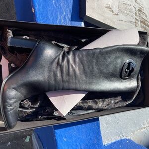 Size 9 Gucci Black boots